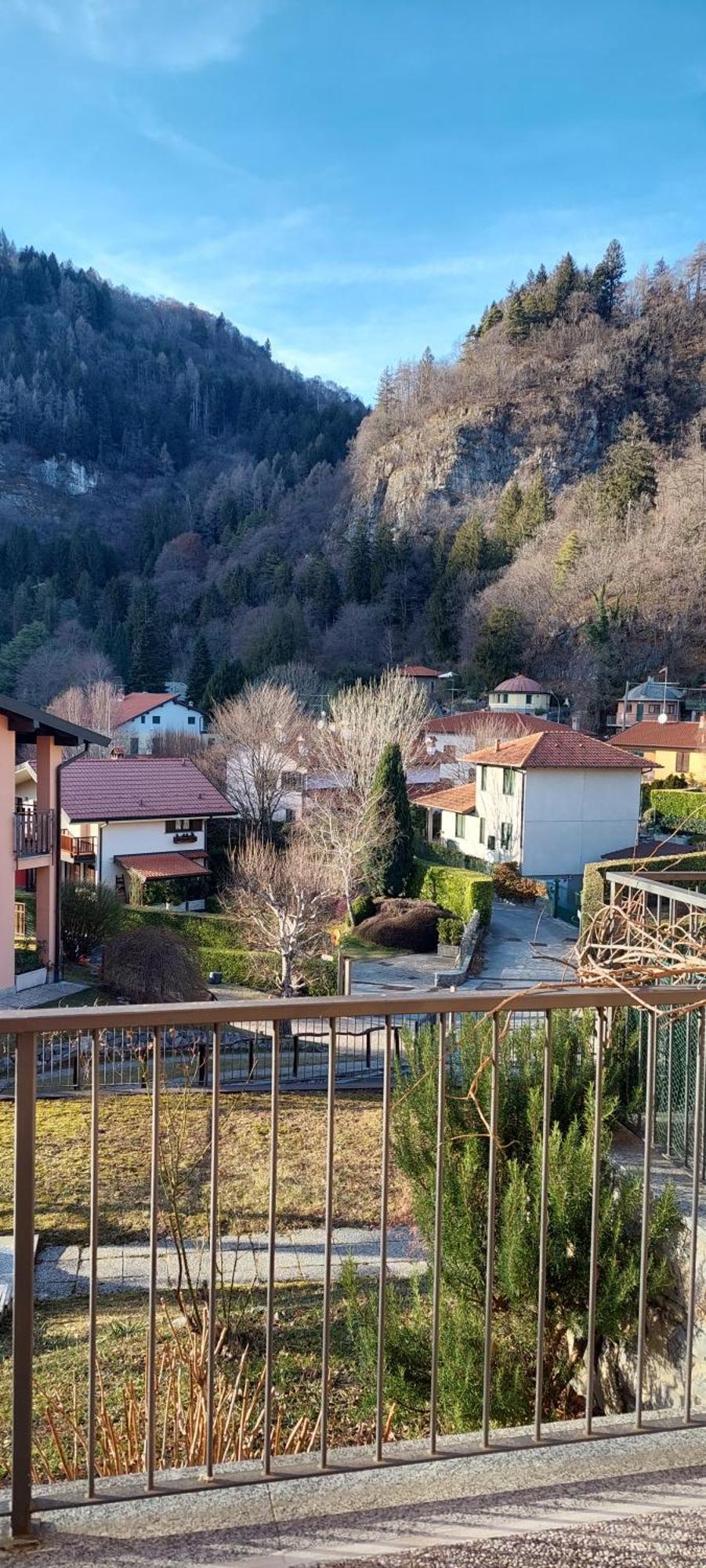 Casa Laura Zona Bellagio Apartment Magreglio ภายนอก รูปภาพ