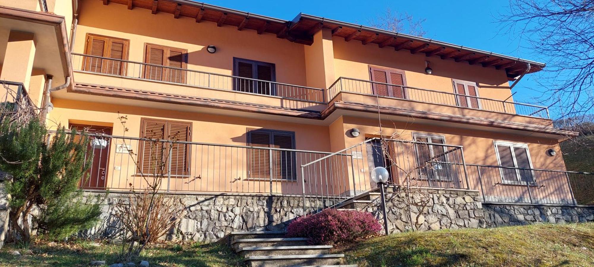 Casa Laura Zona Bellagio Apartment Magreglio ภายนอก รูปภาพ